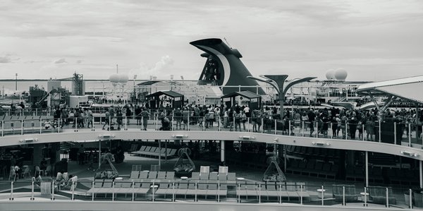 Évasion hivernale en camping : Guide complet pour bien se préparer et choisir son équipement essentiel